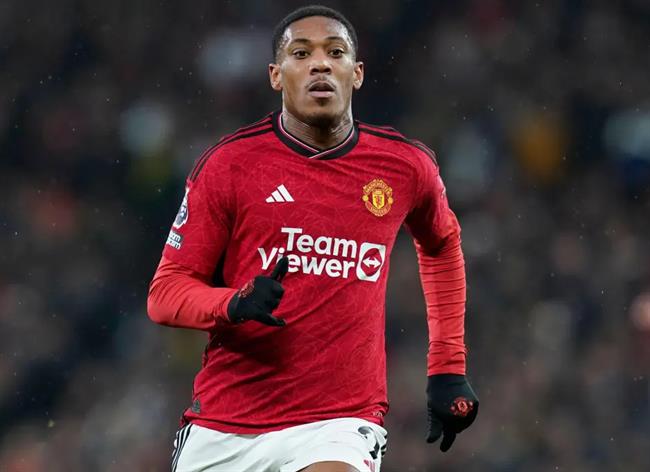 Anthony Martial roi MU theo dang chuyen nhuong tu do